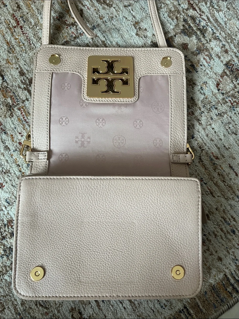 Tory Burch Pebbled Leather Crossbody in Blush Pink with Gold-Tone Logo